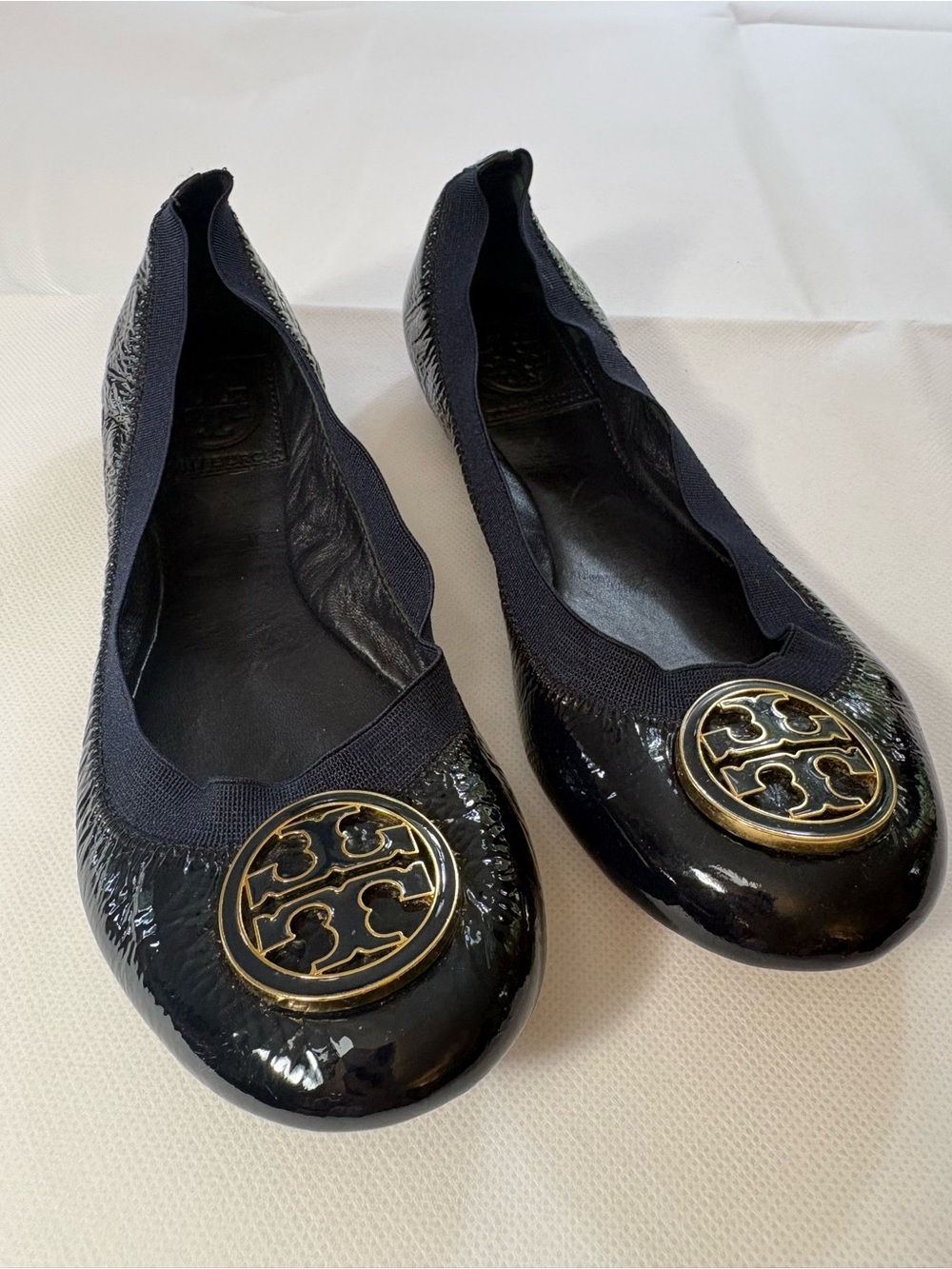Tory Burch Reva Black Patent Leather Ballet Flats Gold Logo Size 7M